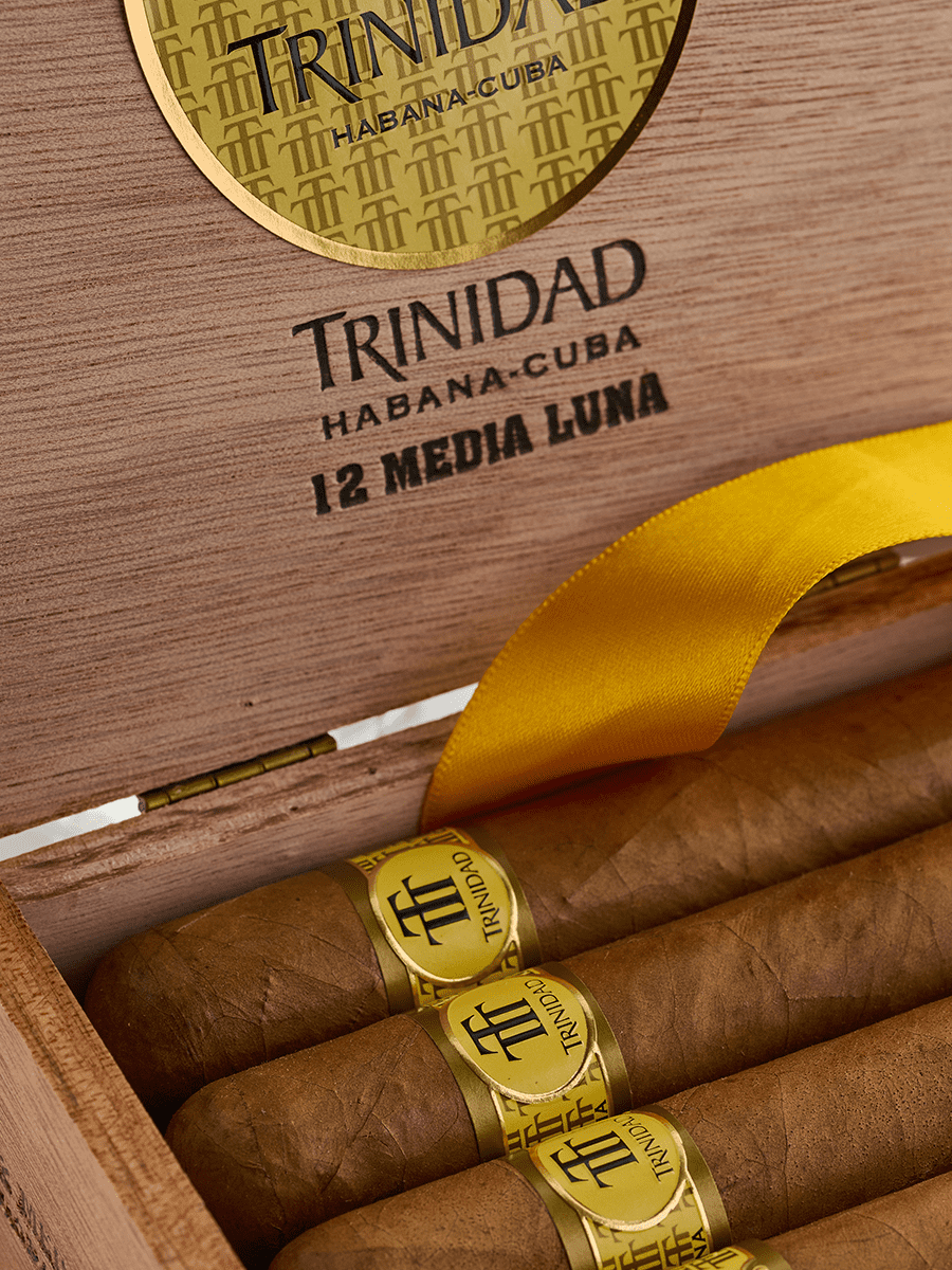 Trinidad Media Luna per cigar